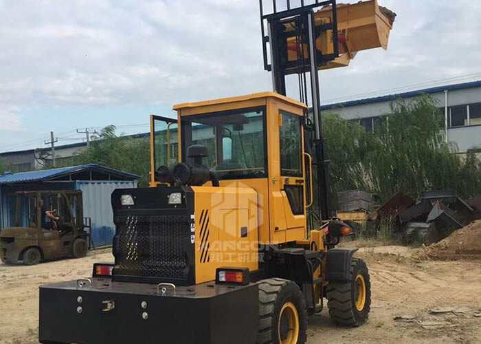 多功能四驅越野叉車(chē)