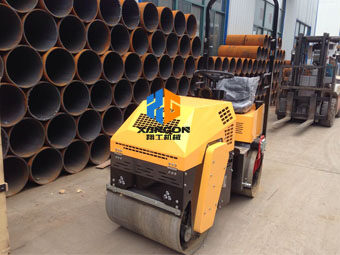 教您小型壓路機保養車(chē)漆的小技巧