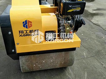 注意以下幾點(diǎn)，讓手扶小型壓路機發(fā)揮使用效果好到無(wú)話(huà)說(shuō)