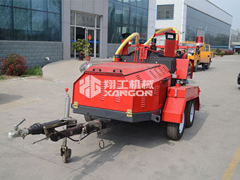500L瀝青灌縫機,其系統的穩定性決定施工的優(yōu)越性