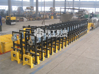 簡(jiǎn)析手扶混凝土攤鋪機保養小技巧