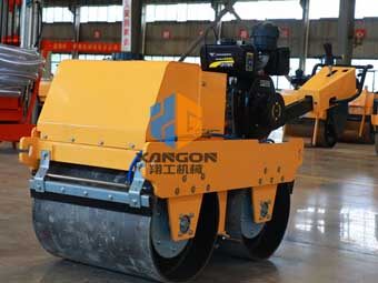 惡劣環(huán)境操作小型壓路機的注意事項有哪些？