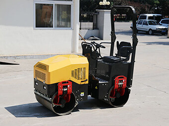 小型壓路機哪家好？速來(lái)圍觀(guān)