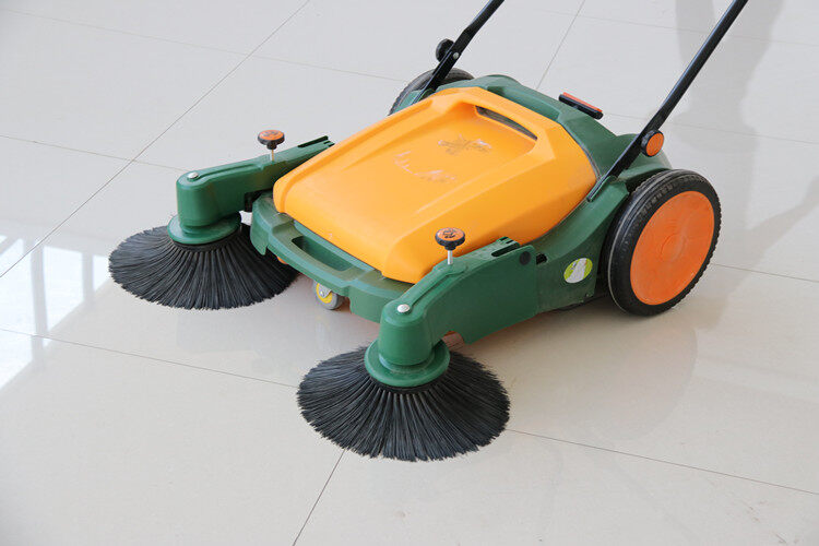 工廠(chǎng)地面選擇掃地機還是洗地機比較合適？