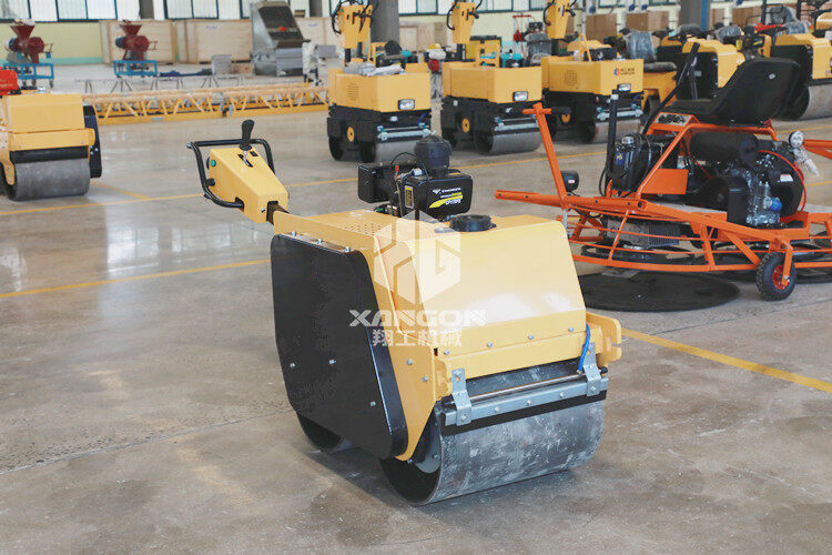 壓路機前面的大滾筒，里面到底裝著(zhù)什么？