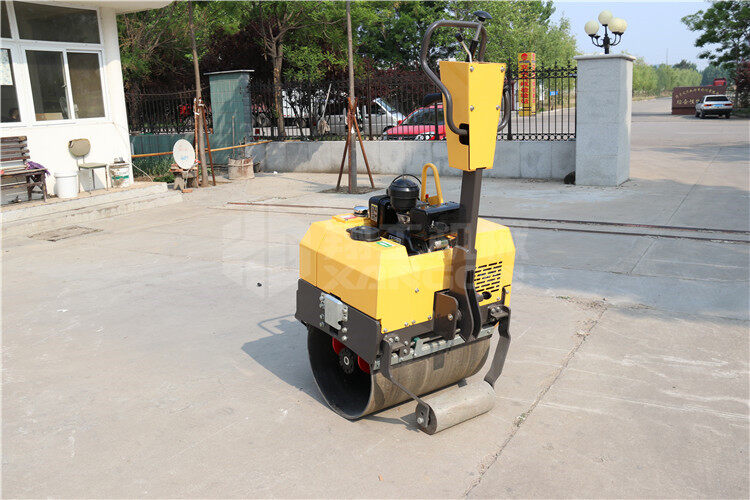 引起小型壓路機價(jià)格不穩定的原因是什么原因呢？