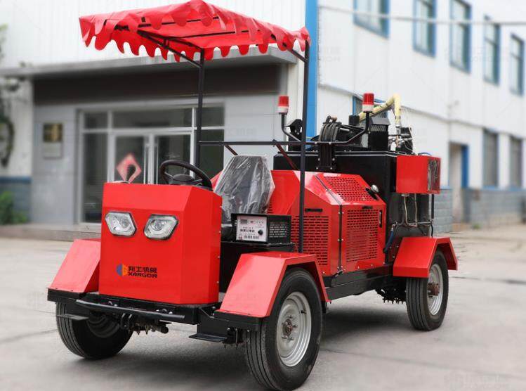 聽(tīng)說(shuō)電動(dòng)行走的瀝青灌縫機很好用