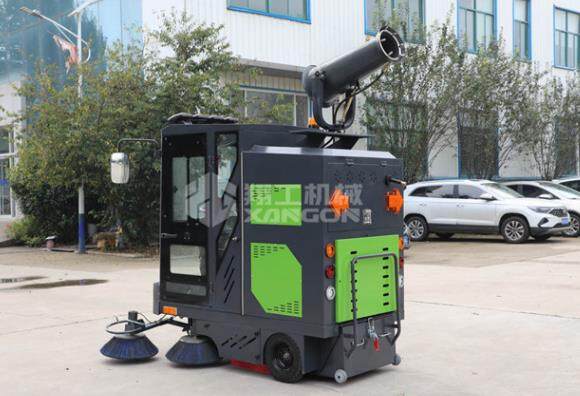 選擇駕駛式掃地車(chē)的三個(gè)優(yōu)勢