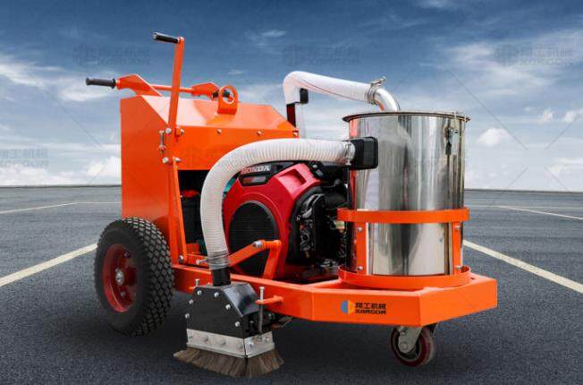 路面開(kāi)槽機帶有吸塵為什么好用