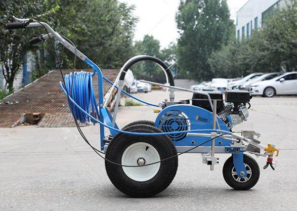 劃線(xiàn)機—不同路段使用的標線(xiàn)涂料不同