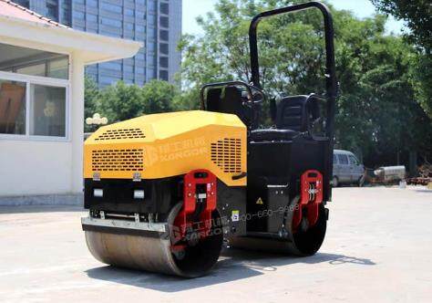 壓路機型號多？根據工程量選擇準沒(méi)錯