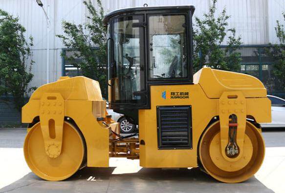 小型壓路機出現故障要及時(shí)處理